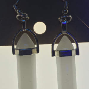 White Noise Resonators