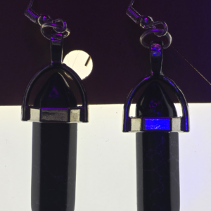 Singularity Black Resonators