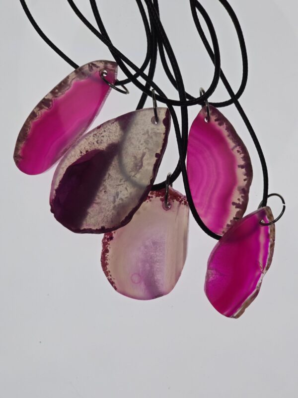 20251229_201312 Magenta Agate Slice (Randomized)