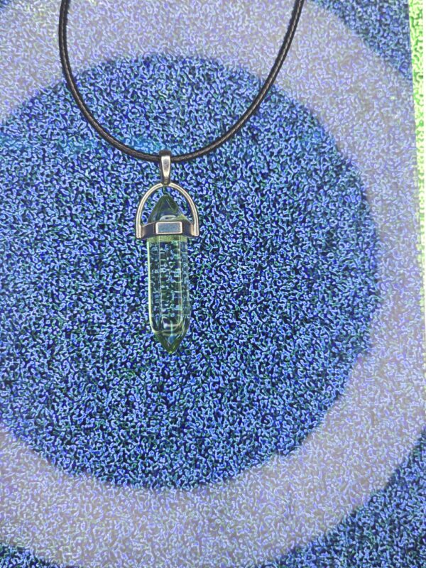 20260103_004227 Lucid Green Pendant